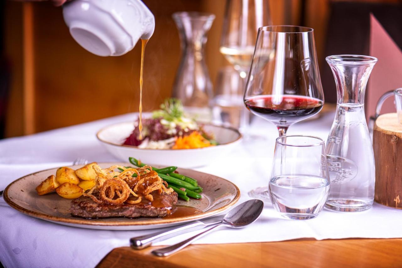 Pension Restaurant Dorfalm Леоганг Экстерьер фото