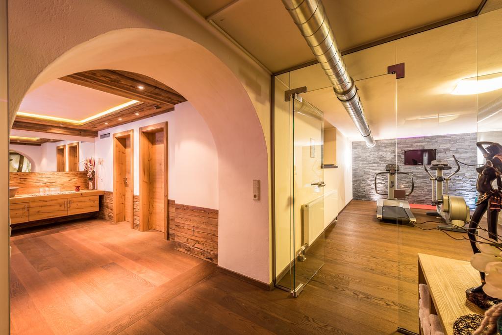 Pension Restaurant Dorfalm Леоганг Экстерьер фото