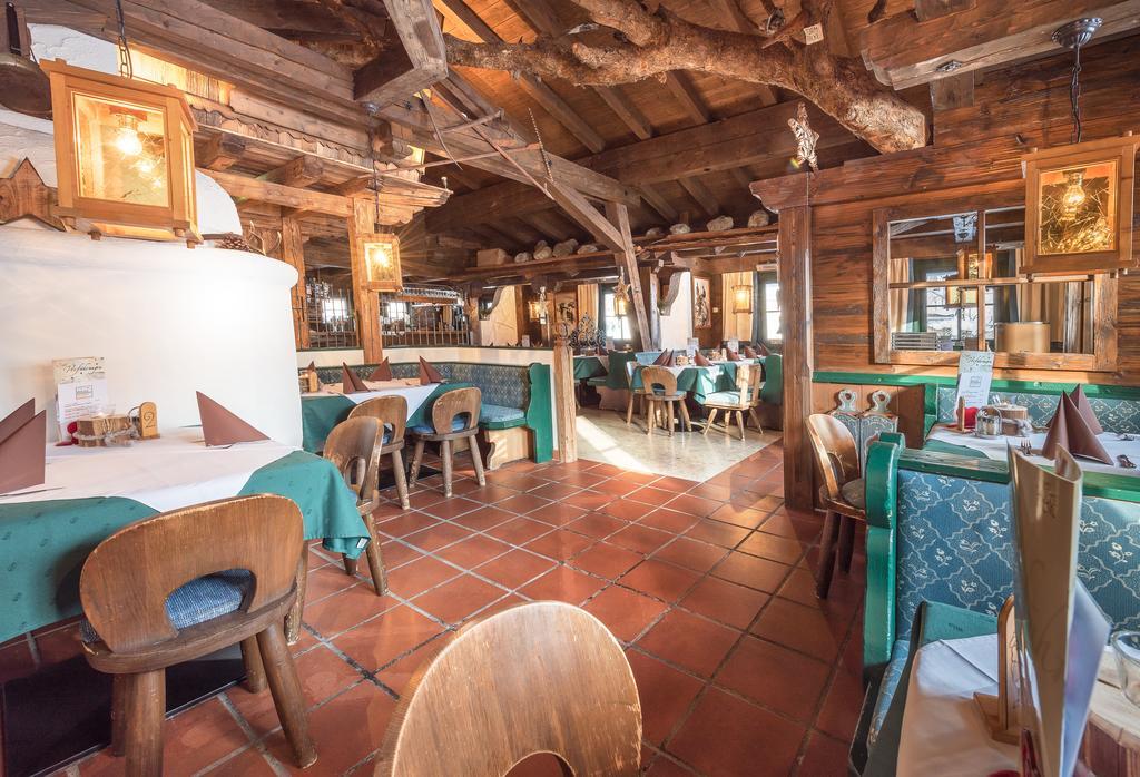 Pension Restaurant Dorfalm Леоганг Экстерьер фото